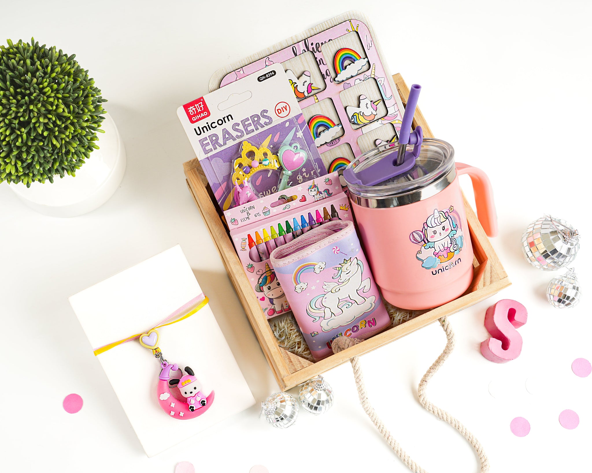 ILG Unicorn Wooden Hamper