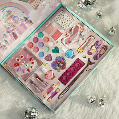 28 Pcs Makeup And Accessories Hamper
