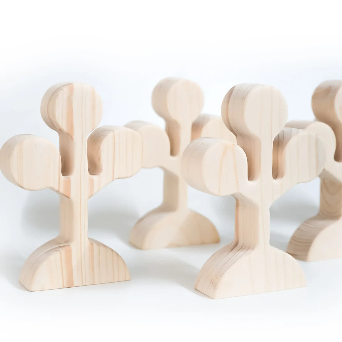 Natural Wooden Circular Leaf Tree Toy