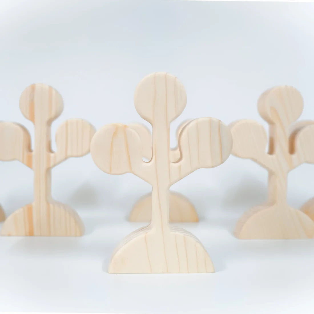 Natural Wooden Circular Leaf Tree Toy